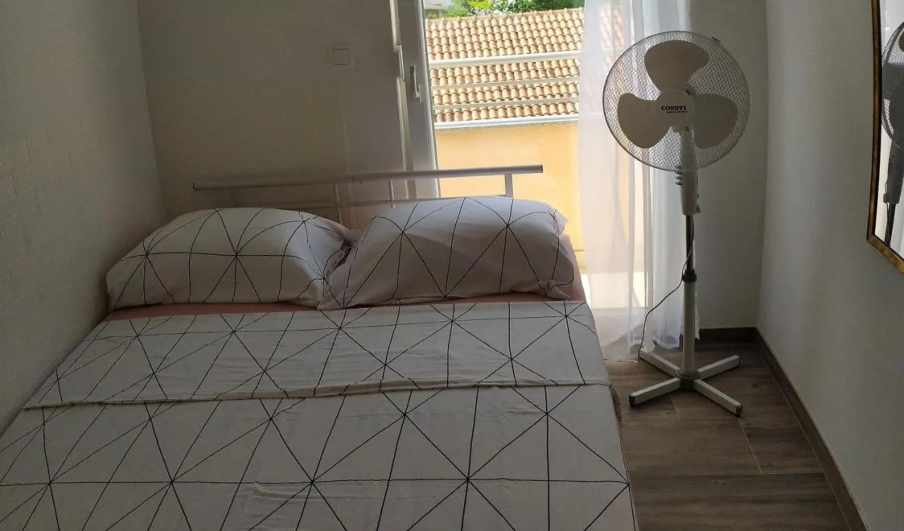 Charming 2-Bed Apartment In Okrug Gornji Trogir Croatia